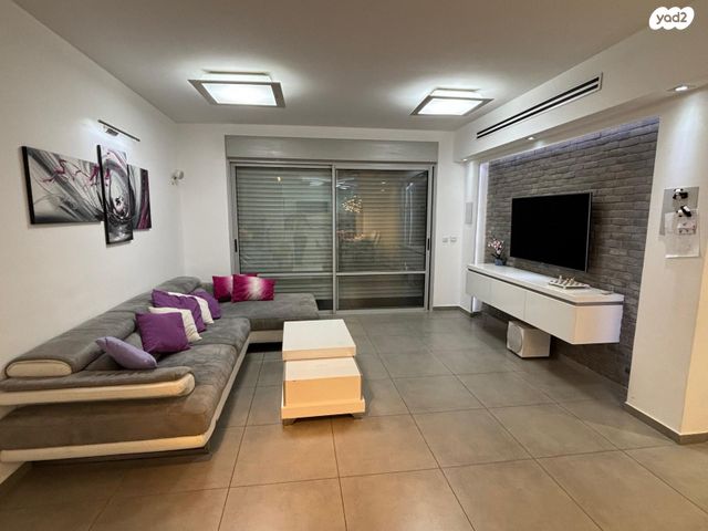 דירה, פרופ' אהרון צ'חנובר 11, רחובות המדע, רחובות