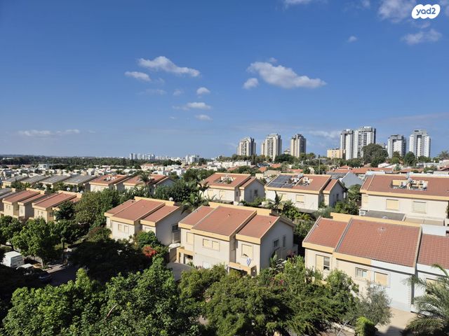 דירה, הר הצופים 7, רחובות ההולנדית, רחובות