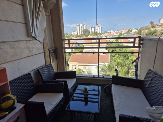 דירה, הר הצופים 7, רחובות ההולנדית, רחובות