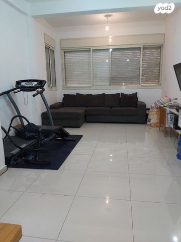 דירה, השומר 38, שיכון עובדים, טבריה