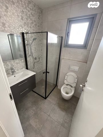 דירה, יצחק שמיר 14, נווה שרון / שער העיר, נתיבות