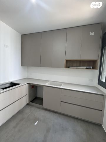 אמנון ליפקין שחק 4