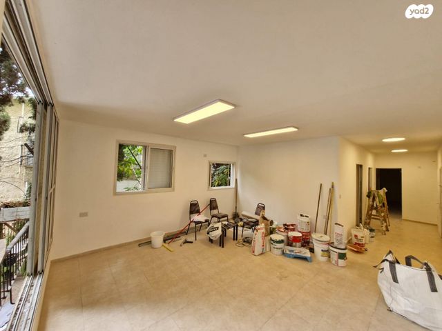 הנשיא הראשון 21