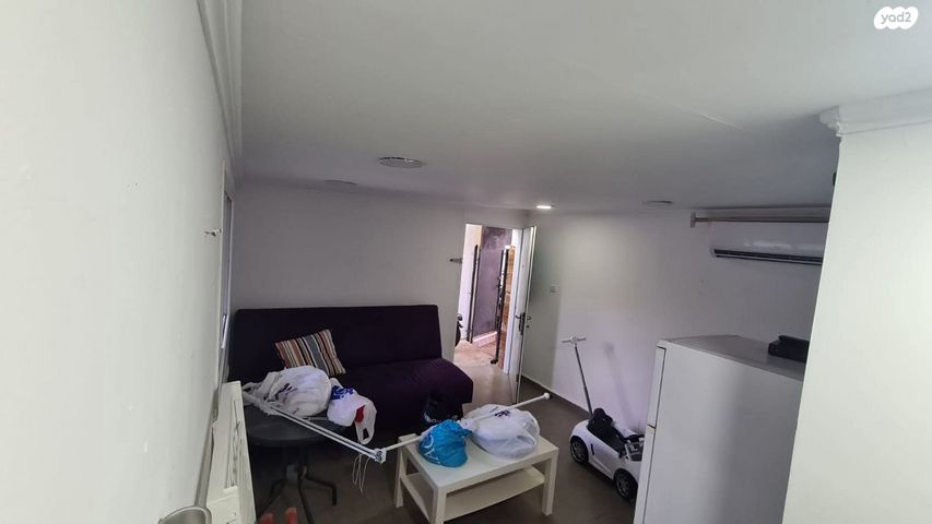 סטודיו/ לופט, אלחריזי 14, נחלת עדה, הרצליה