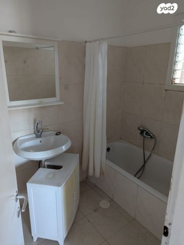 דירה, ד"ר כהן 2, שכונת בן גוריון, מרכז העיר ג', רמת גן