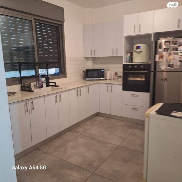 דרך מגדיאל 17