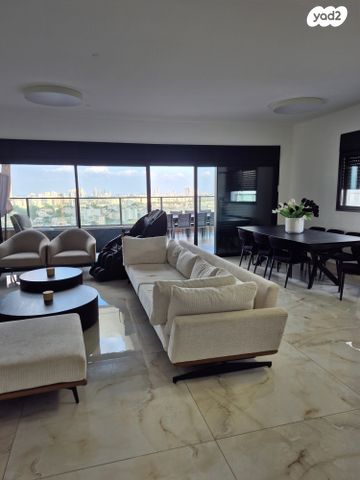 גג/ פנטהאוז, שולמית אלוני 11, נחלת יהודה, ראשון לציון