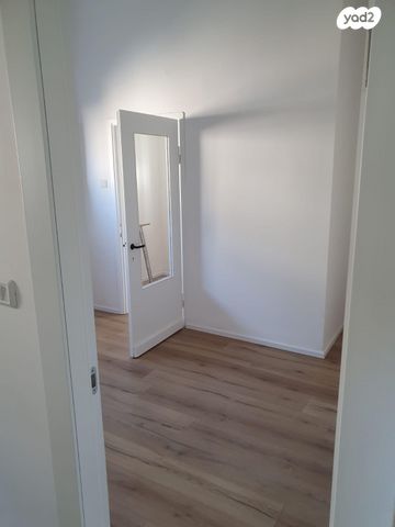 דירה, הלל 9, הדר עליון, חיפה