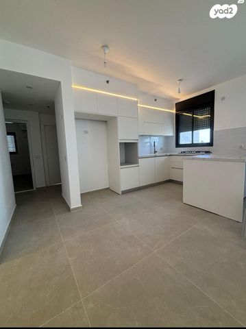 דרך זאב ז'בוטינסקי 8