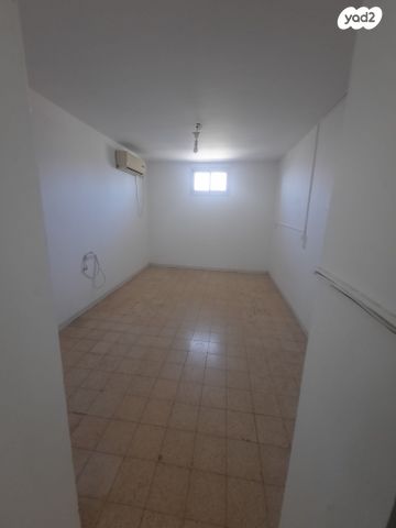 דירה, הצבעונים 3, מטולה, מטולה