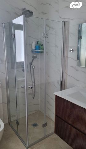 דירה, דרך זאב ז'בוטינסקי 8, לב המושבה / מרכז העיר, פתח תקווה