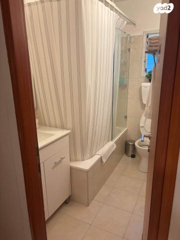 דירה, הרב מיימון 22, דרום מזרח, בת ים