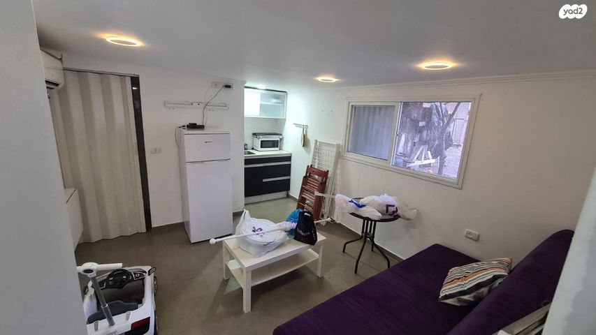 סטודיו/ לופט, אלחריזי 14, נחלת עדה, הרצליה