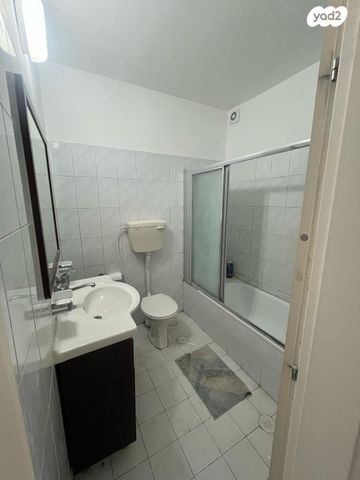 דירה, רמח"ל 28, אברהם דנינו, בן גוריון, עכו