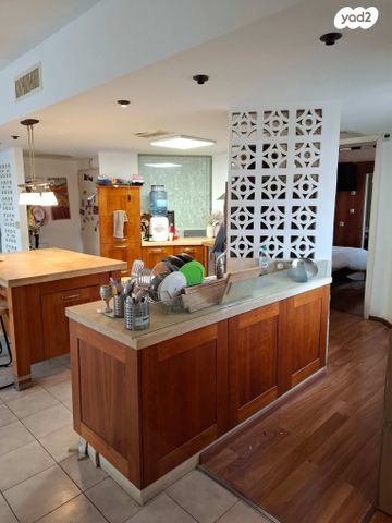 דירה, רמב"ם 58, מרכז דרום, רעננה