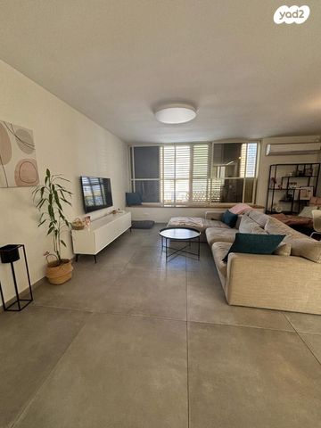 דירה, הדר 16, הרצליה הירוקה, נווה עובד, הרצליה