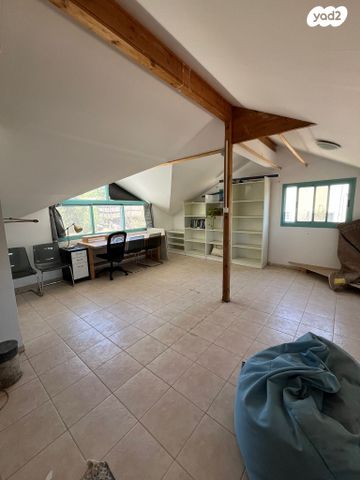 בית פרטי/ קוטג', כנרת 1, לבנים, לבנים