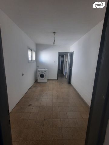 דירה, הצבעונים 3, מטולה, מטולה