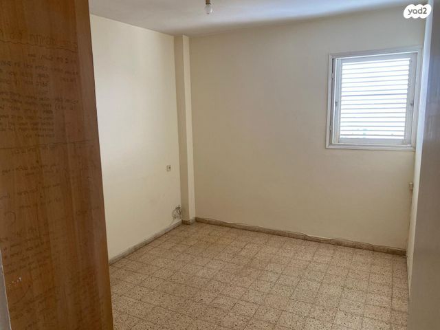 דירה, הרצל 105, שעריים, רחובות