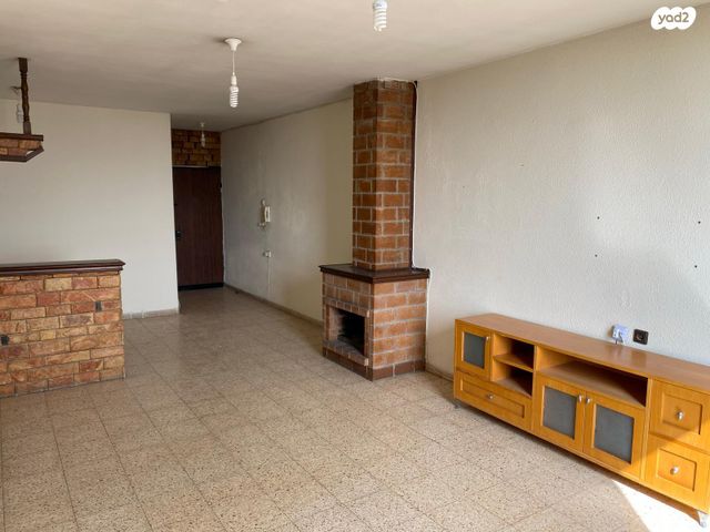 דירה, הרצל 105, שעריים, רחובות