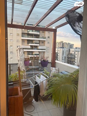 דירה, הרב מיימון 22, דרום מזרח, בת ים