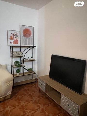 דירה, החשמונאים 2, טרומפלדור, נהריה