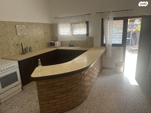 בית פרטי/ קוטג', הראשונים 1, מגדל, מגדל