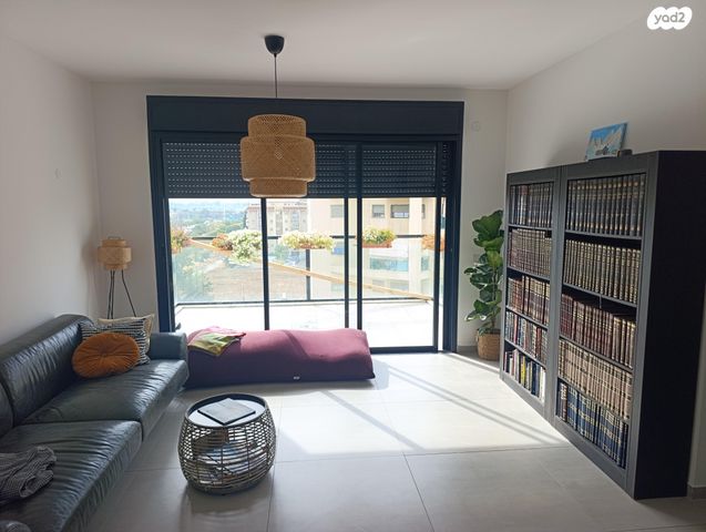 דירה, הושע 27, שעריה, פתח תקווה