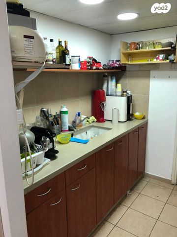 משרדים, דרך השלום 7, נחלת יצחק, תל אביב יפו