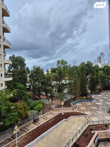 משרדים, דרך זאב ז'בוטינסקי 33, תל בנימין, רמת גן