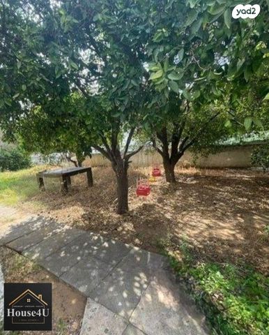 דו משפחתי, הרצליה