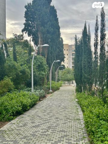 דירת גן, כפר סבא הירוקה, כפר סבא