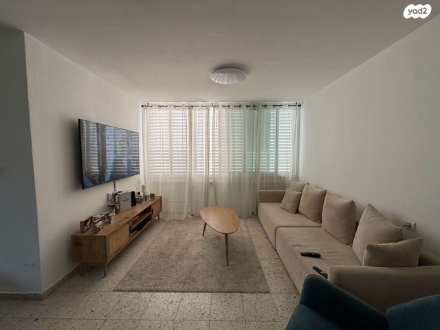 אירוס הארגמן 