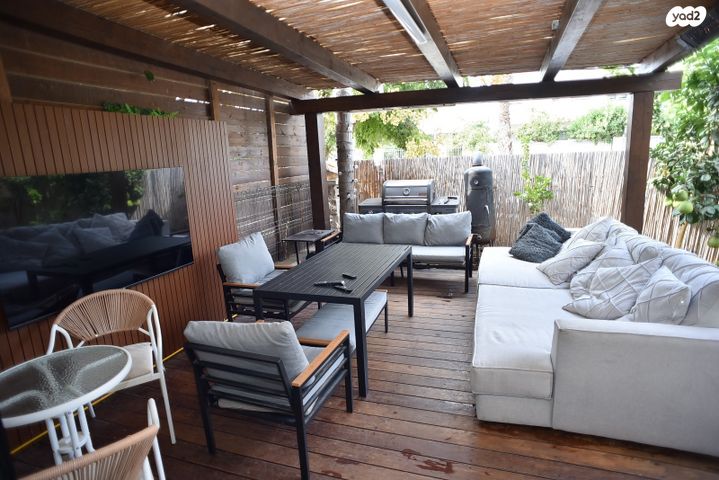 דירת גן, גדרה הצעירה, גדרה