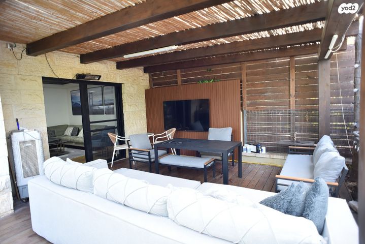 דירת גן, גדרה הצעירה, גדרה