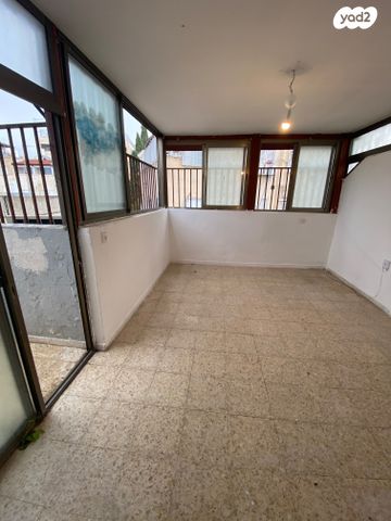 גג/ פנטהאוז, הר שלום, בני ברק