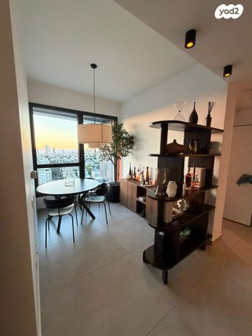 דירה, ישראל טל 5, מונטיפיורי, הרכבת, תל אביב יפו