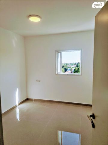 דירה, הפיוס, הרצליה