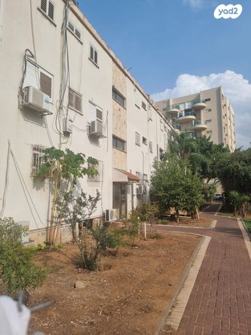 דירה, חיסין, תקומה / קרית חזני, פתח תקווה