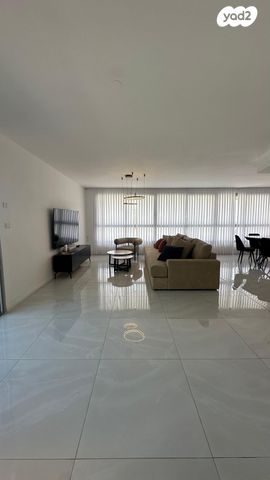 גג/ פנטהאוז, אילת