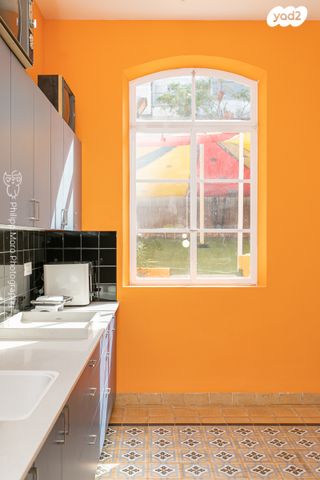 בית מלון, י.ל. פרץ 15, חיפה