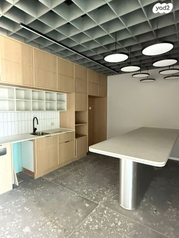 משרדים, צומת סביון, קרית אונו