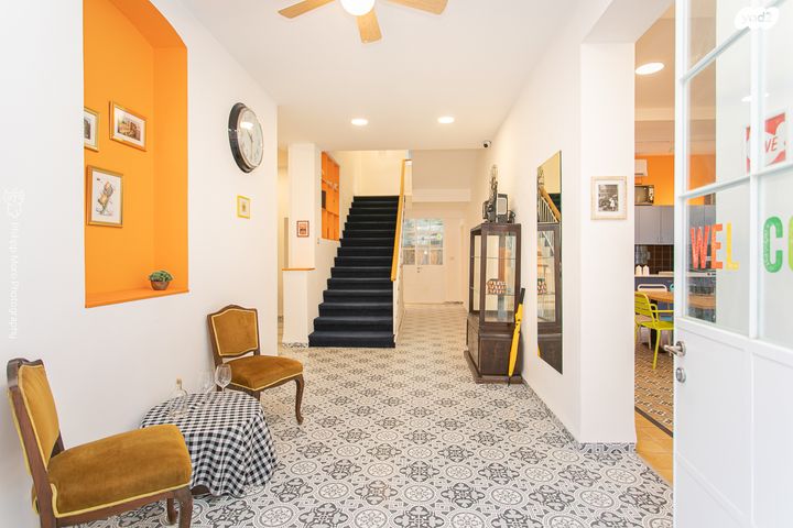 בית מלון, י.ל. פרץ 15, חיפה