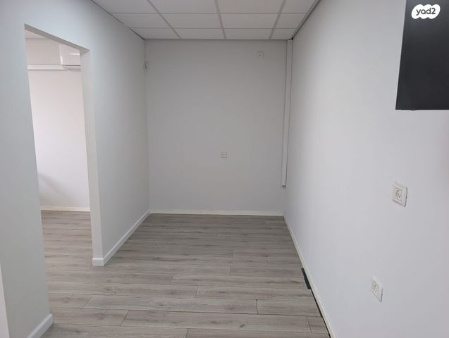 משרדים, דרך זאב ז'בוטינסקי, שכונת בן גוריון, מרכז העיר ג', רמת גן