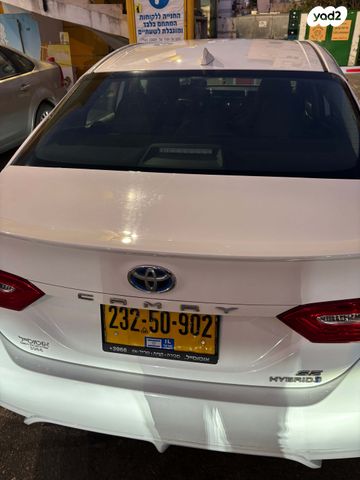 טויוטה קאמרי