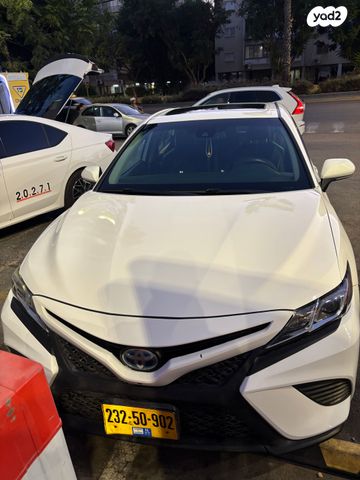 טויוטה קאמרי