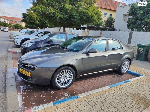 אלפא רומיאו 159