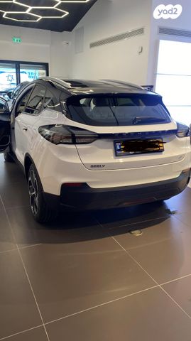 ג׳ילי Geometry C