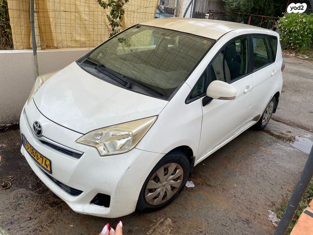 מודעת רכב טויוטה ורסו-S