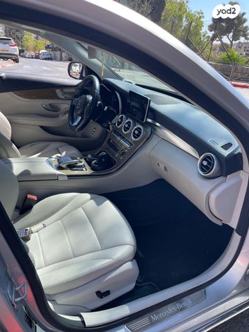מודעת רכב מרצדס-בנץ C-class